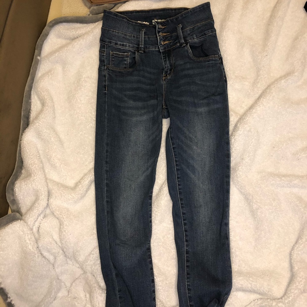 Ultra high waist jeans